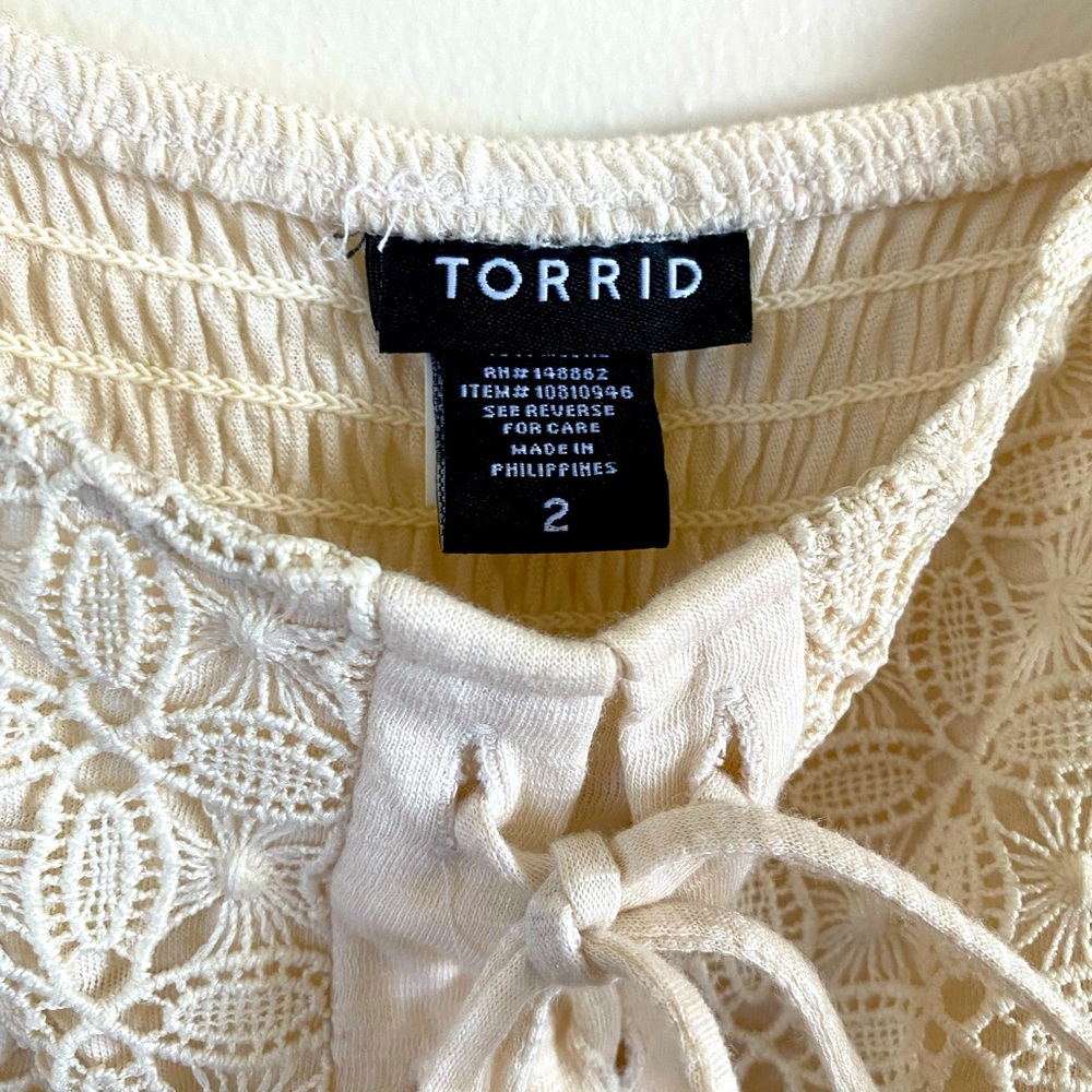 Torrid cream colored top - Picture 5 of 5